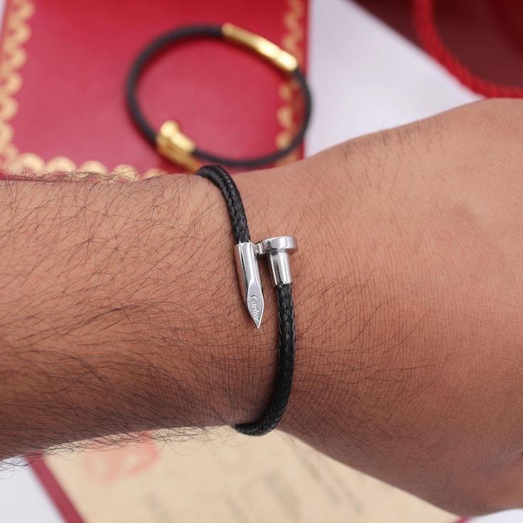 Bracelet Clous Pour Homme